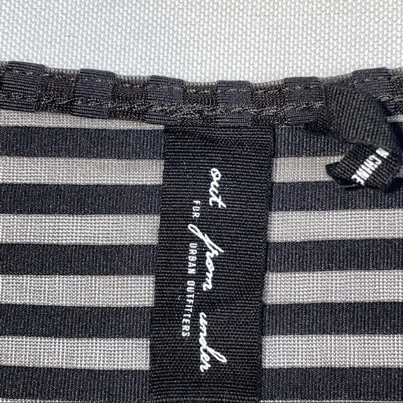 Striped Long Sleeve Crop Top - Picture 5 of 12